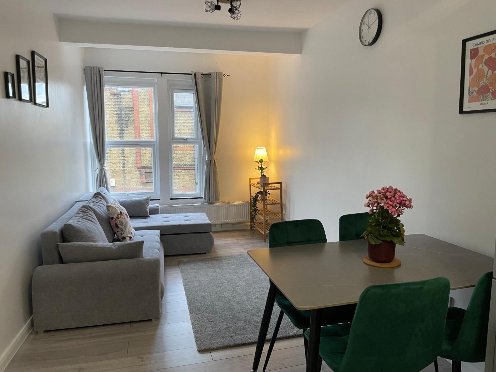 Seven Sisters Hideaway Apartment London Exterior photo